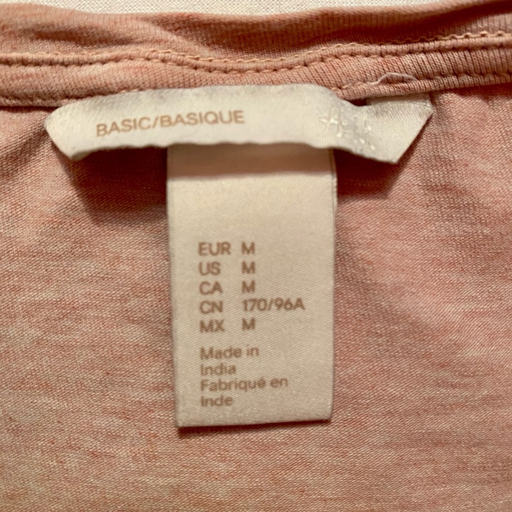 H&M Basic T-Shirt - Picture 7 of 7